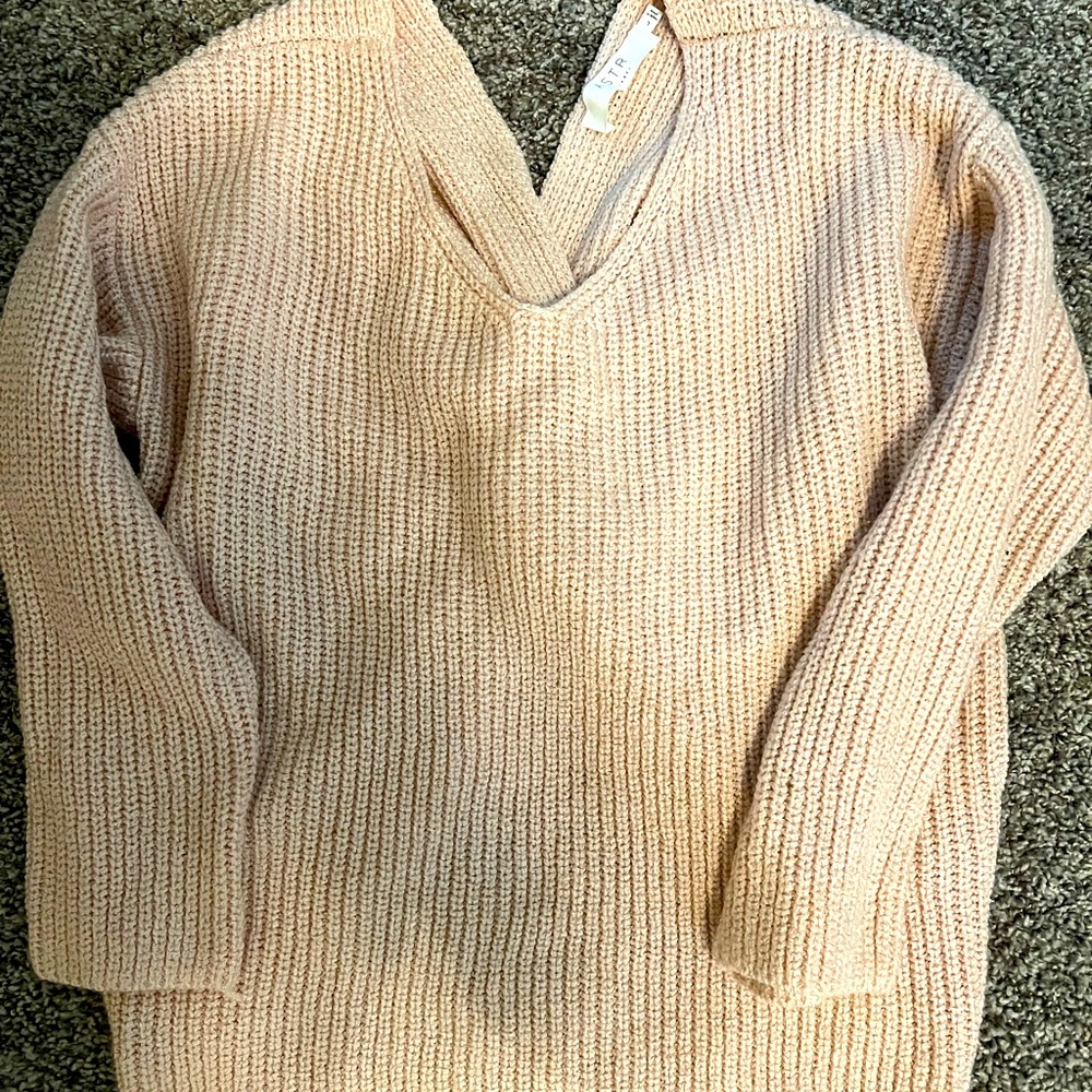 Crop crisscross Sweater